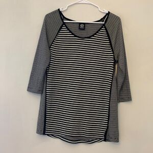 Bobeau black and gray striped tunic 3/4 length sleeves Size S Length 28”